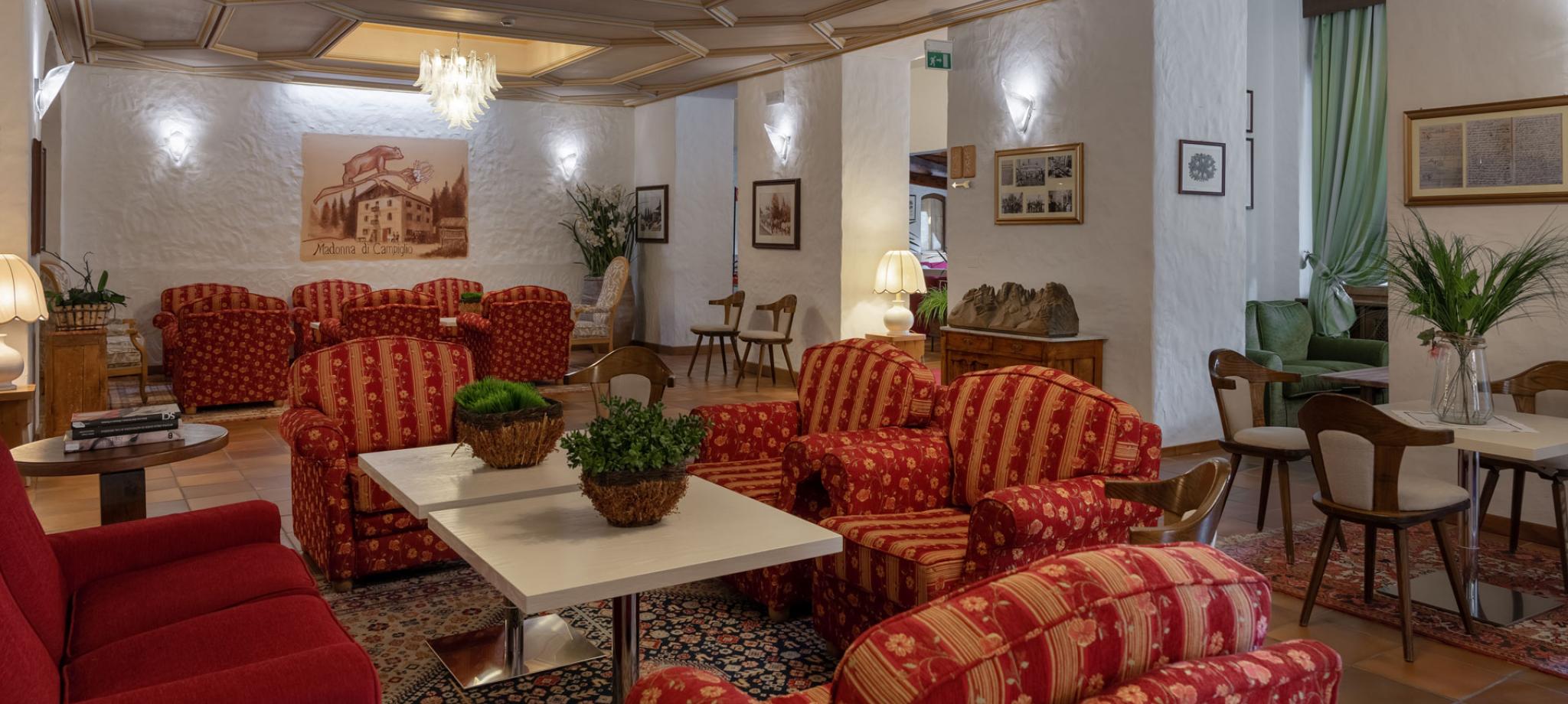 Hotel Carlomagno, salottino